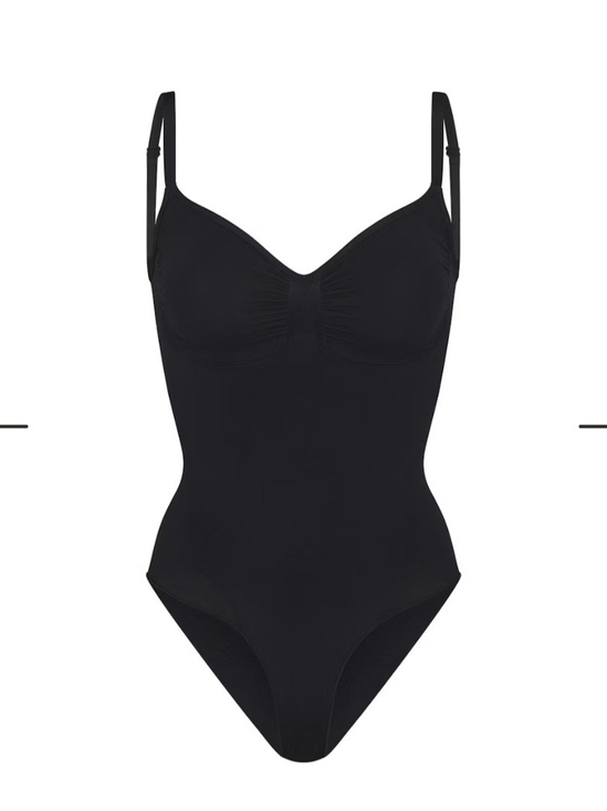 SKIMS Other - SKIMS Black Seamless Shaping Bodysuit